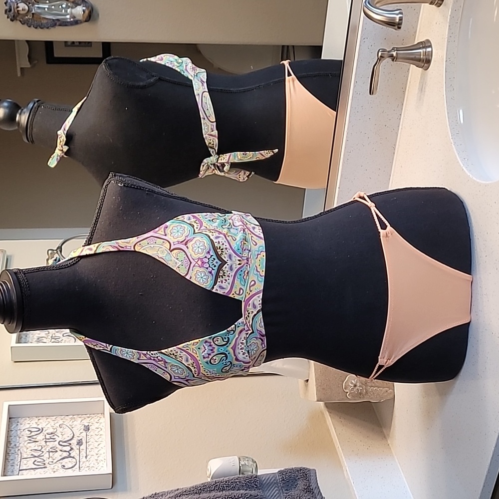 VS Bikini